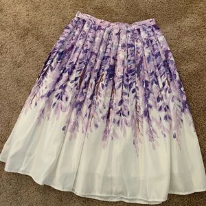 Chicwish/ Divine Wisteria Skirt